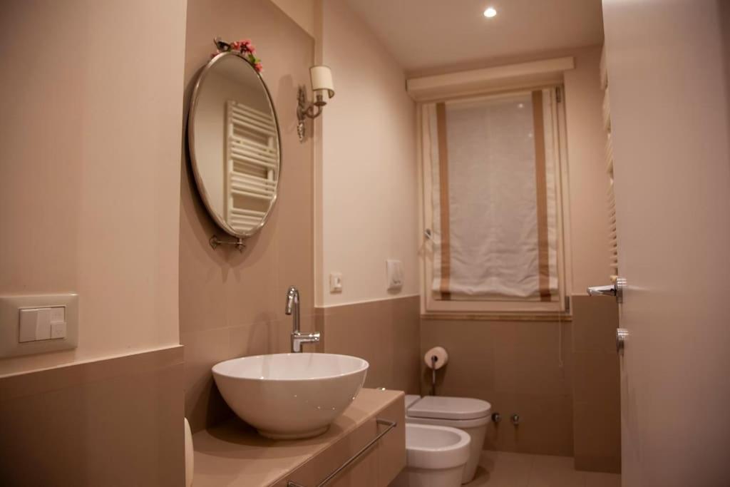 Roma, Gemelli Casa Eleganza, Resort Modernista Экстерьер фото